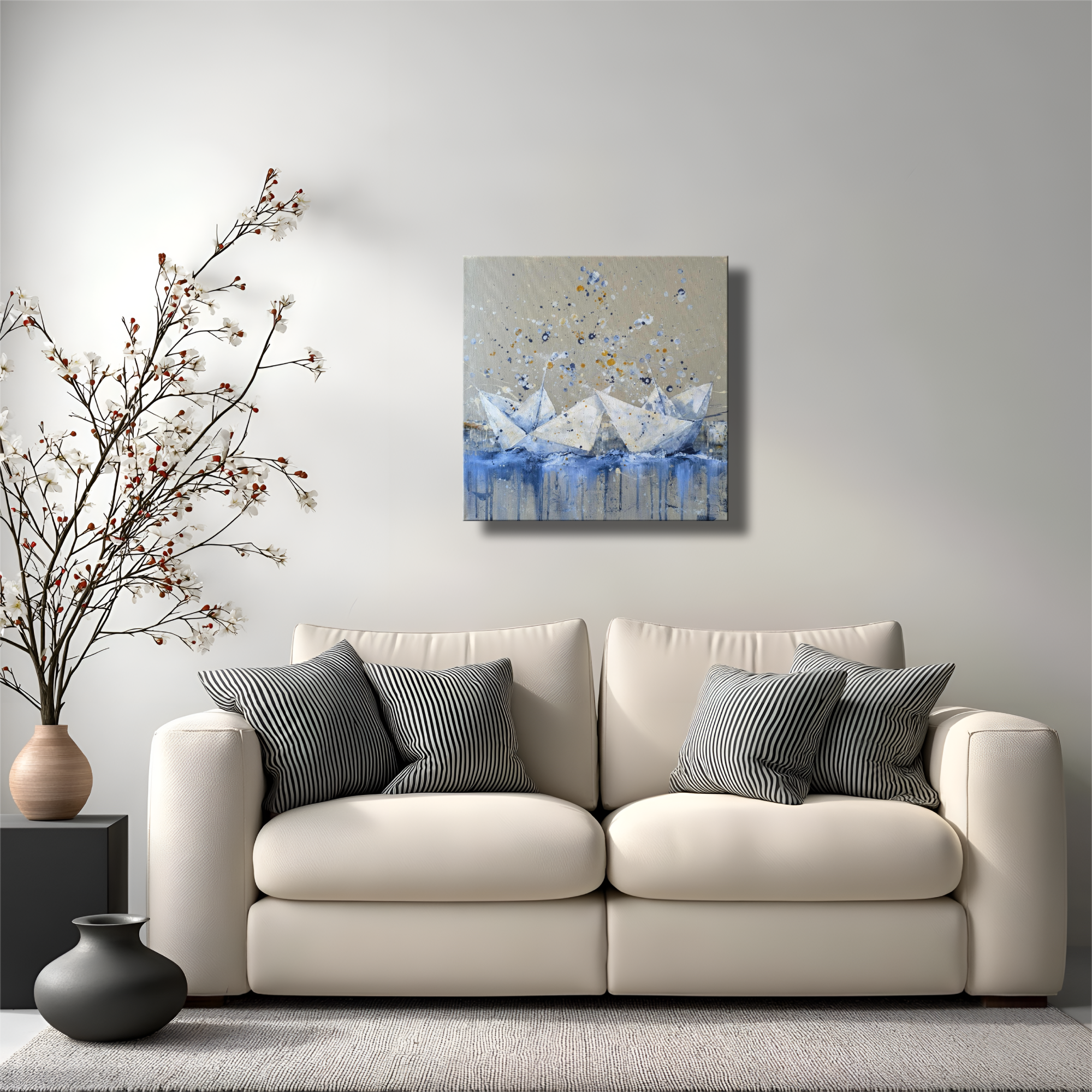 Paveikslas "Kelionė kartu" 50x50 cm pakabintas svetainės sienoje – jūrinio stiliaus akcentas šiuolaikiniame interjere