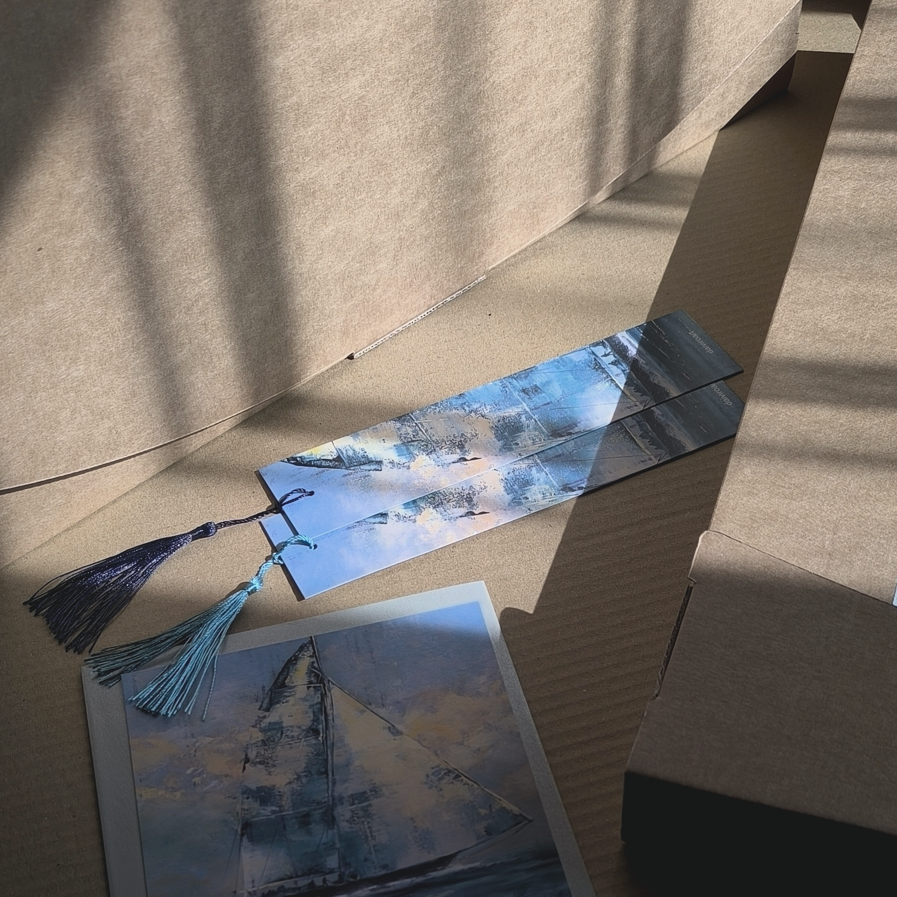 „Su pirmaisiais saulės spinduliais“ – giclée reprodukcija dovanų dėžutėje - Image 6